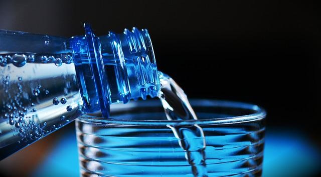 Ritenzione idrica: cause e rimedi naturali per trattarla