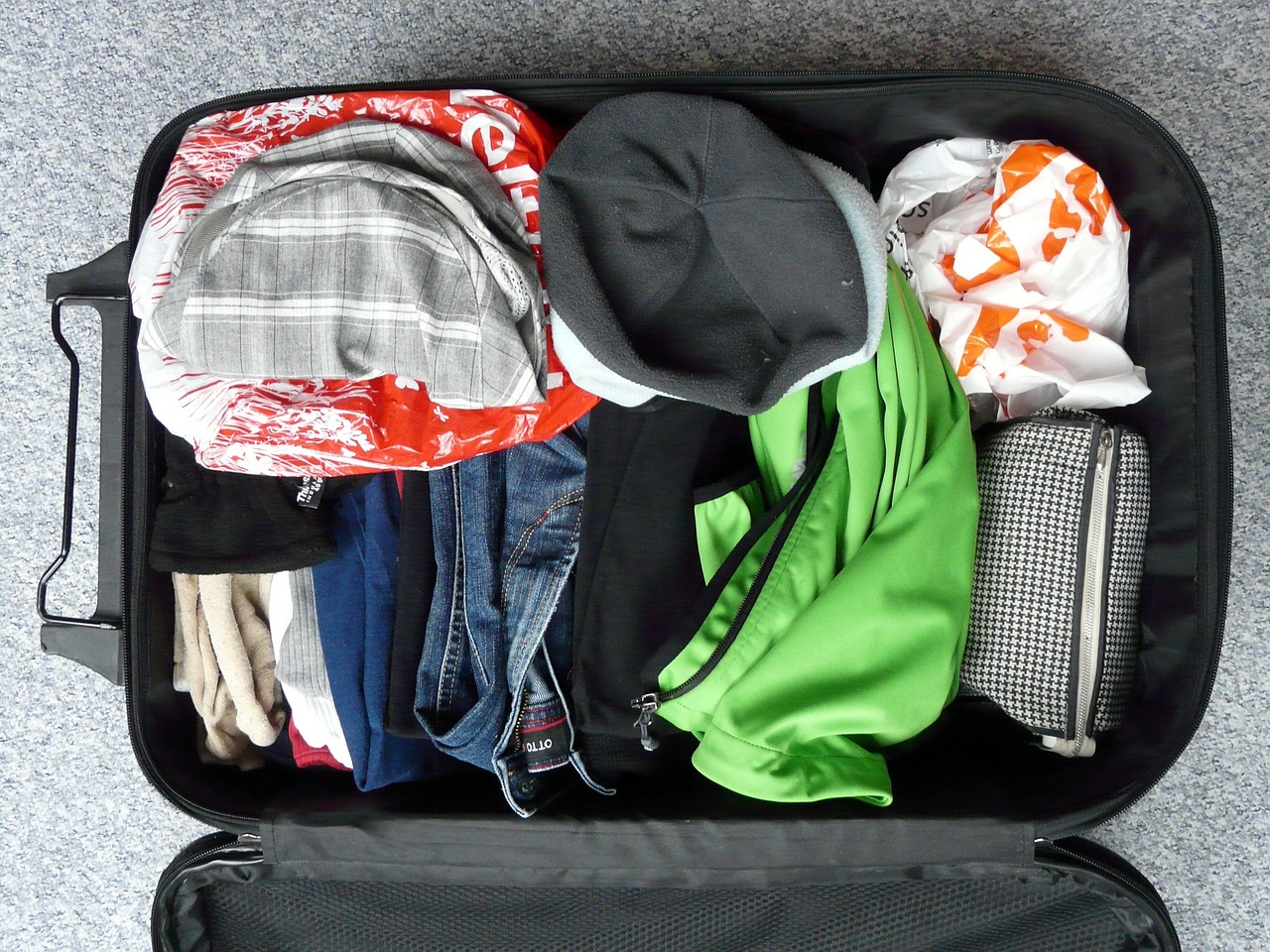 valigia per le vacanze estive