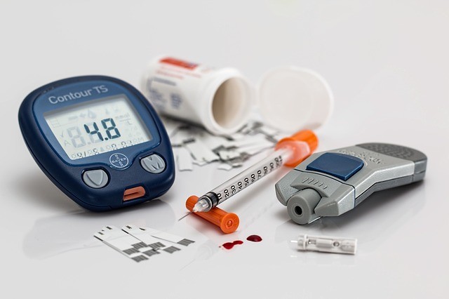 Farmaci per diabete: insulina, ipoglicemizzanti e terapie naturali