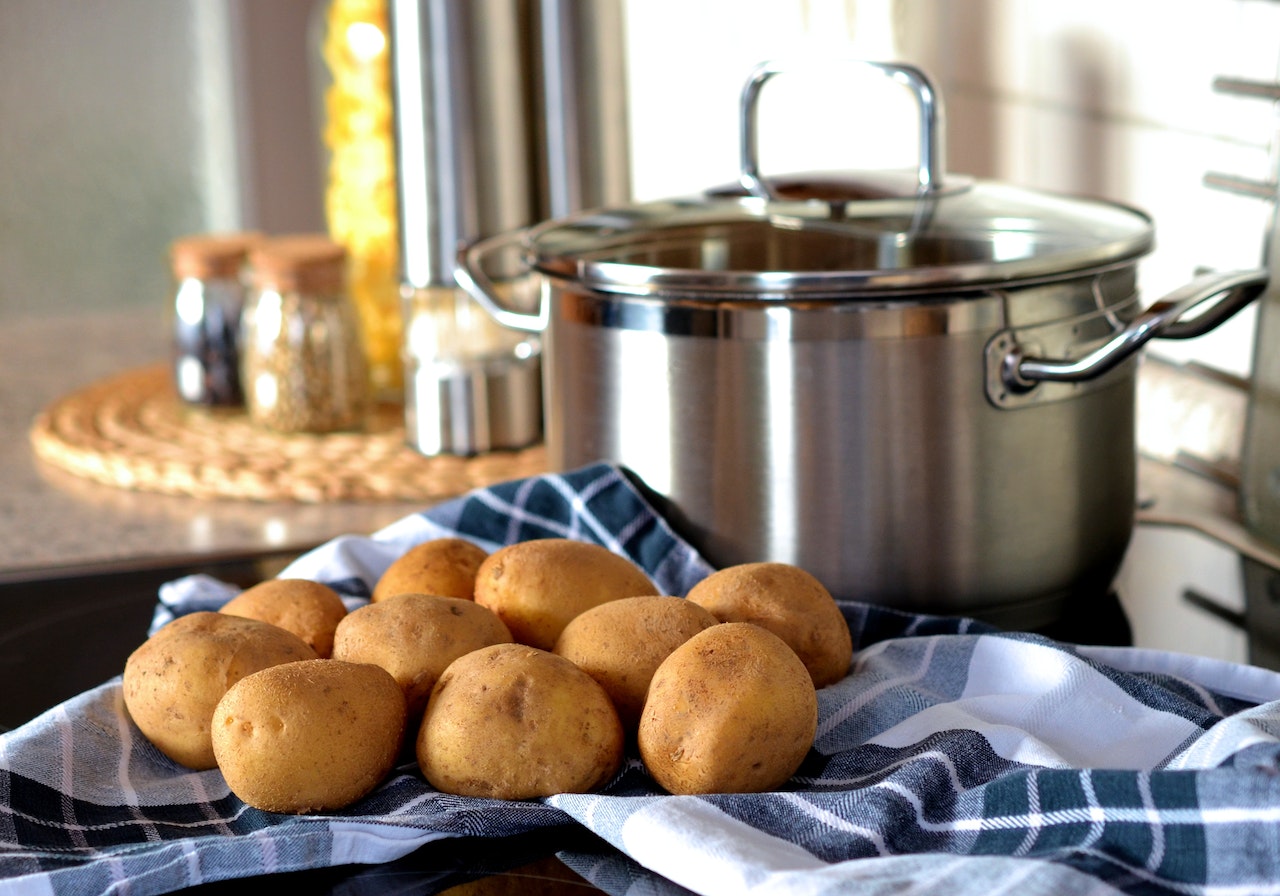 Si possono mangiare patate prima di un’ecografia addominale