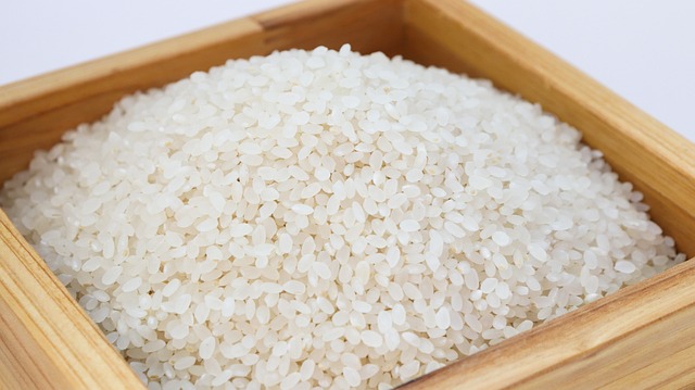 acqua di riso fermentata: a cosa serve e come farla