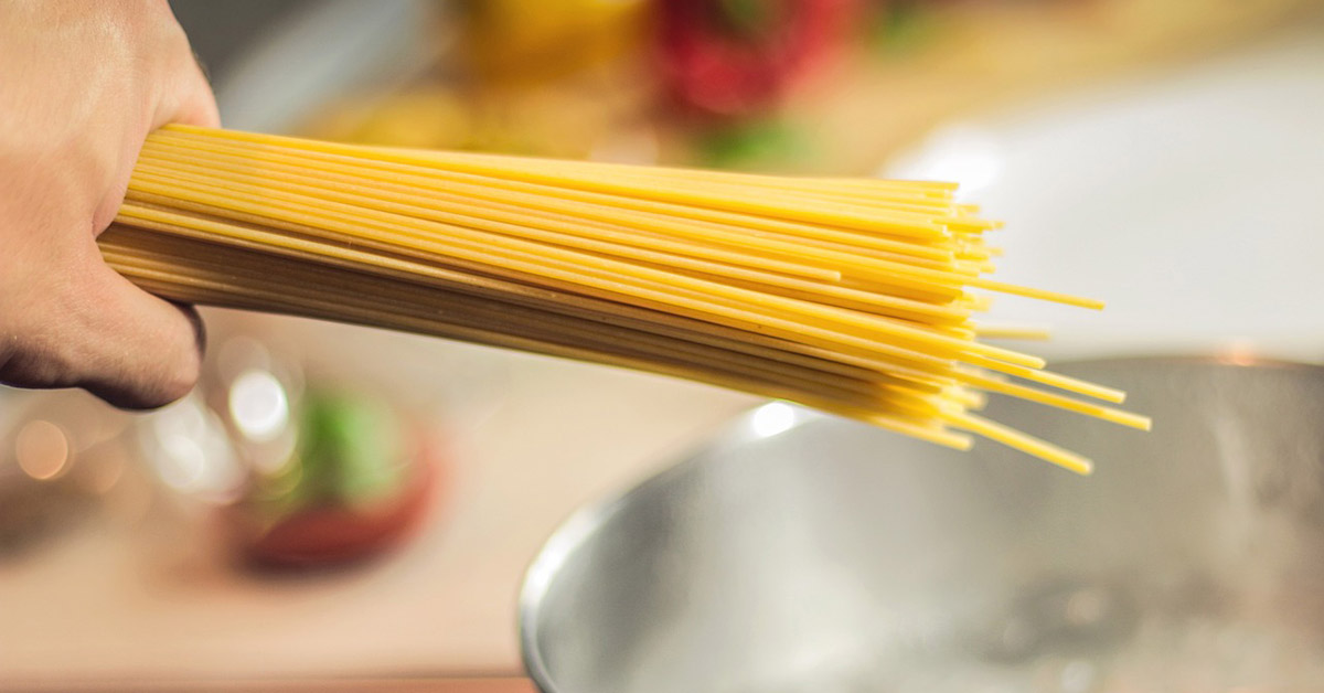 Acqua della pasta per le piante